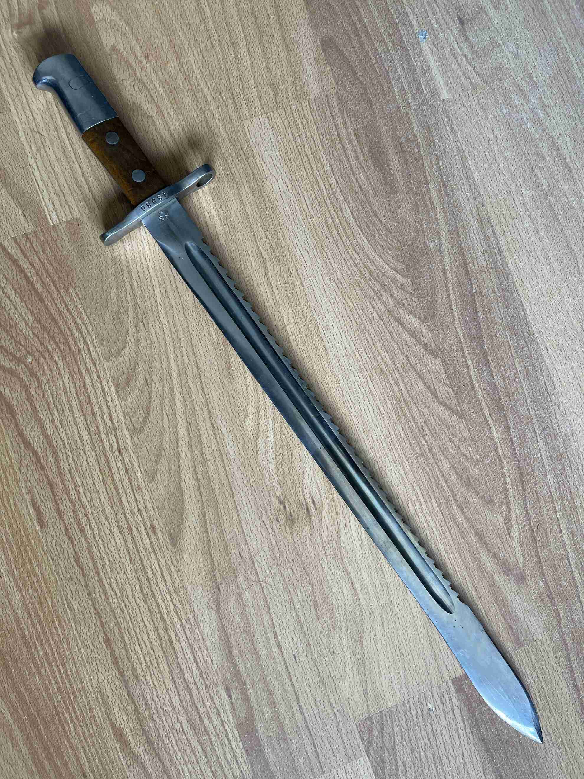 GEZOCHT Swiss schede